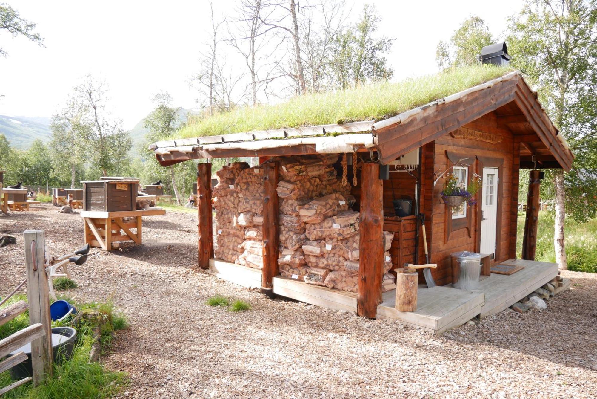 Bardu Huskylodge Bagian luar foto