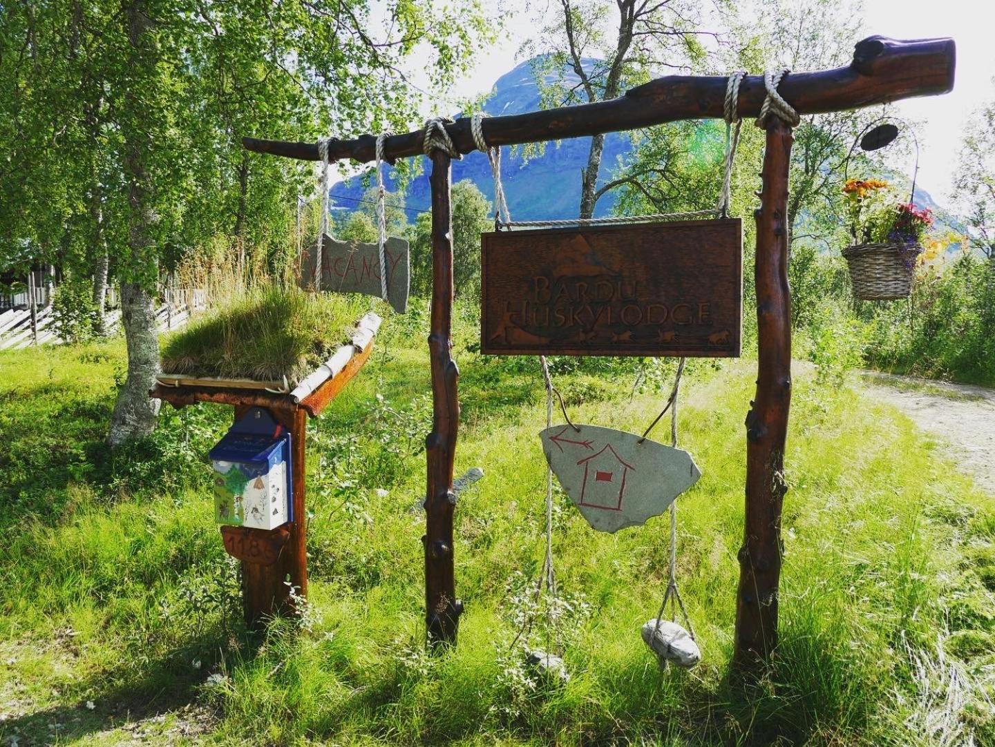 Bardu Huskylodge Bagian luar foto