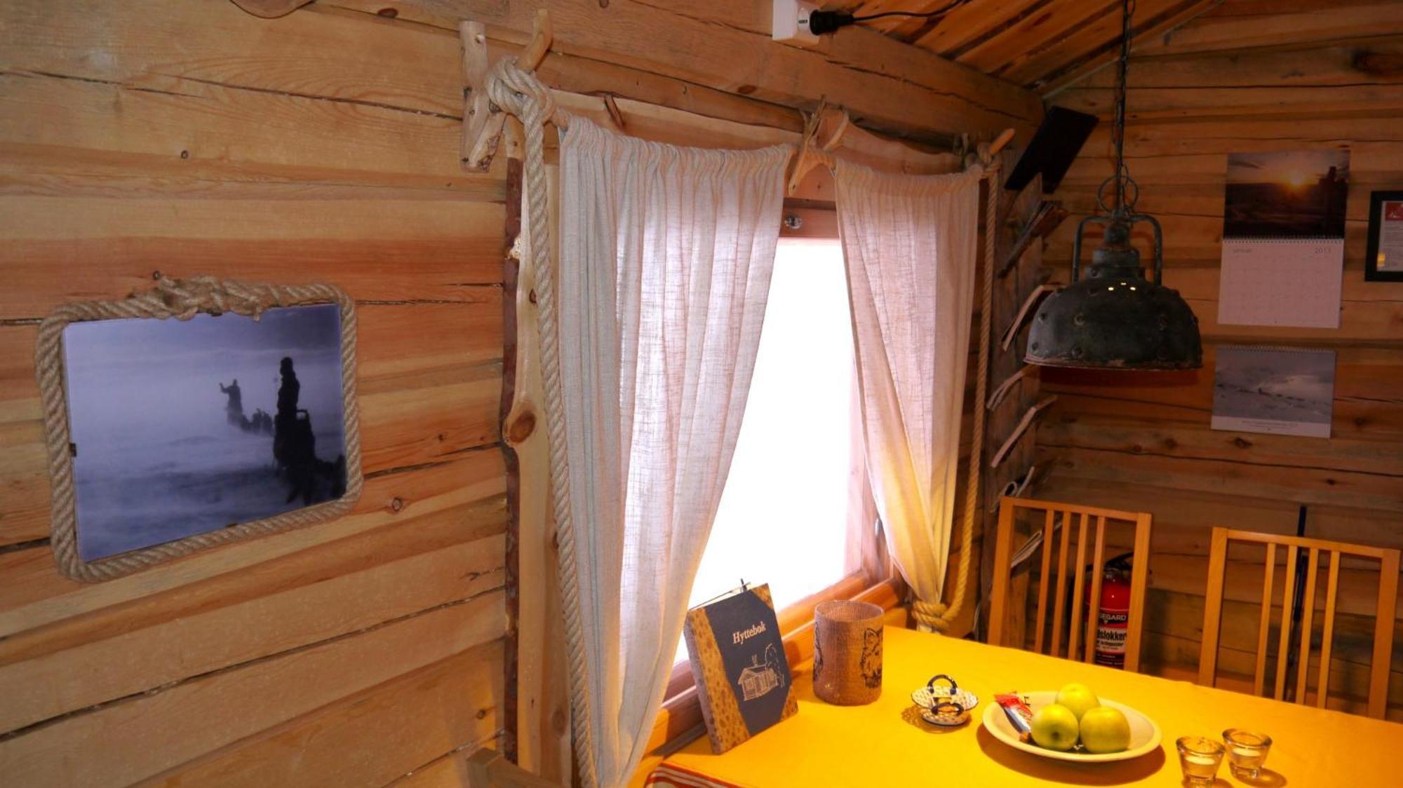 Bardu Huskylodge Bagian luar foto