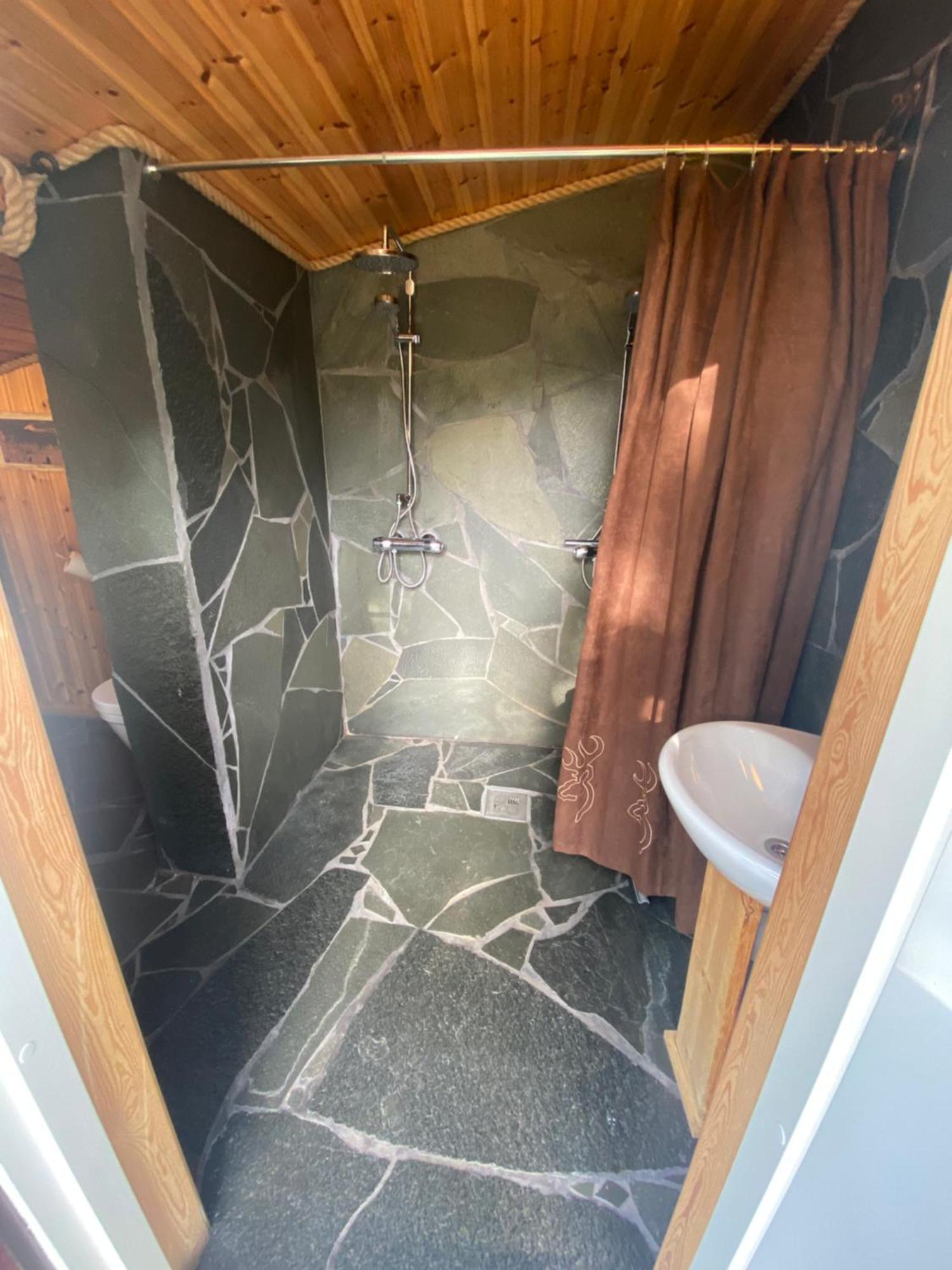 Bardu Huskylodge Bagian luar foto